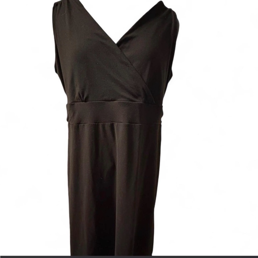Eddie Bauer Black V-Neck Midi Dress